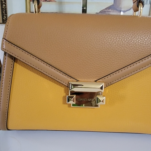 NWT Micheal Kors Whitney medium flap satchel - Picture 5 of 11